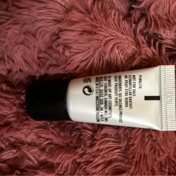 NEW MAC 0.2 oz strobe cream liquid dewy shimmery highlighter trendy makeup - Picture 3 of 3